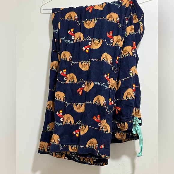Gently Used Sloth Pajama Pants in XXL - Picture 2 of 4